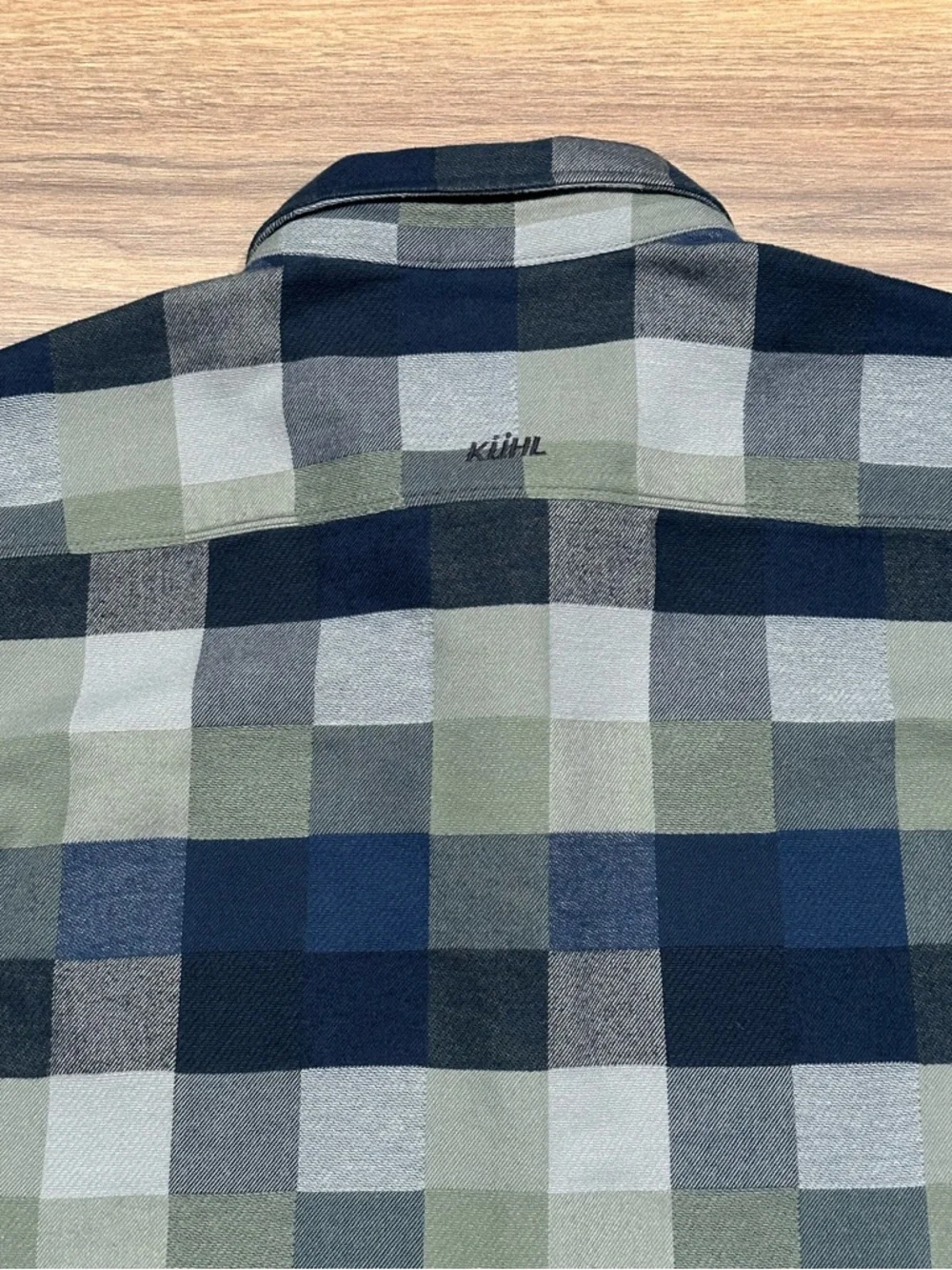 Kuhl Pixelatr Flannel Long Sleeve Button Down in Seaglass Blue Plaid Size XXL